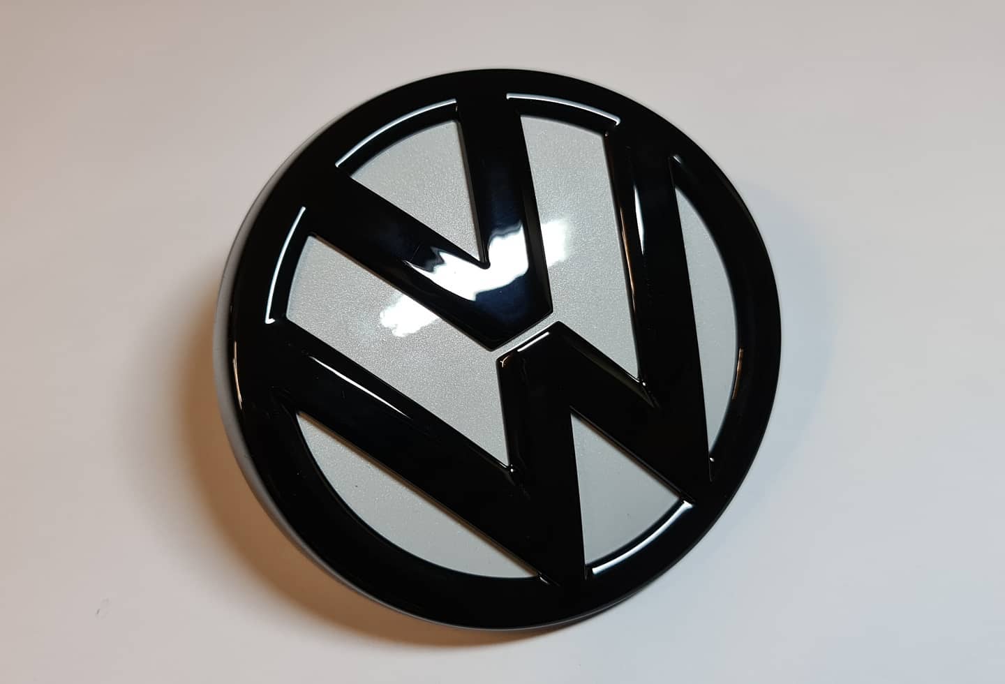  VW Golf Sportsvan Frontlogo